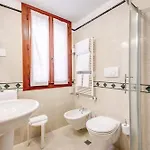 Basilea Szálloda Velence