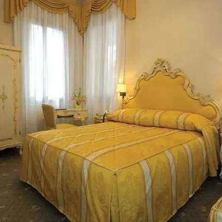 Basilea Hotel Venecia